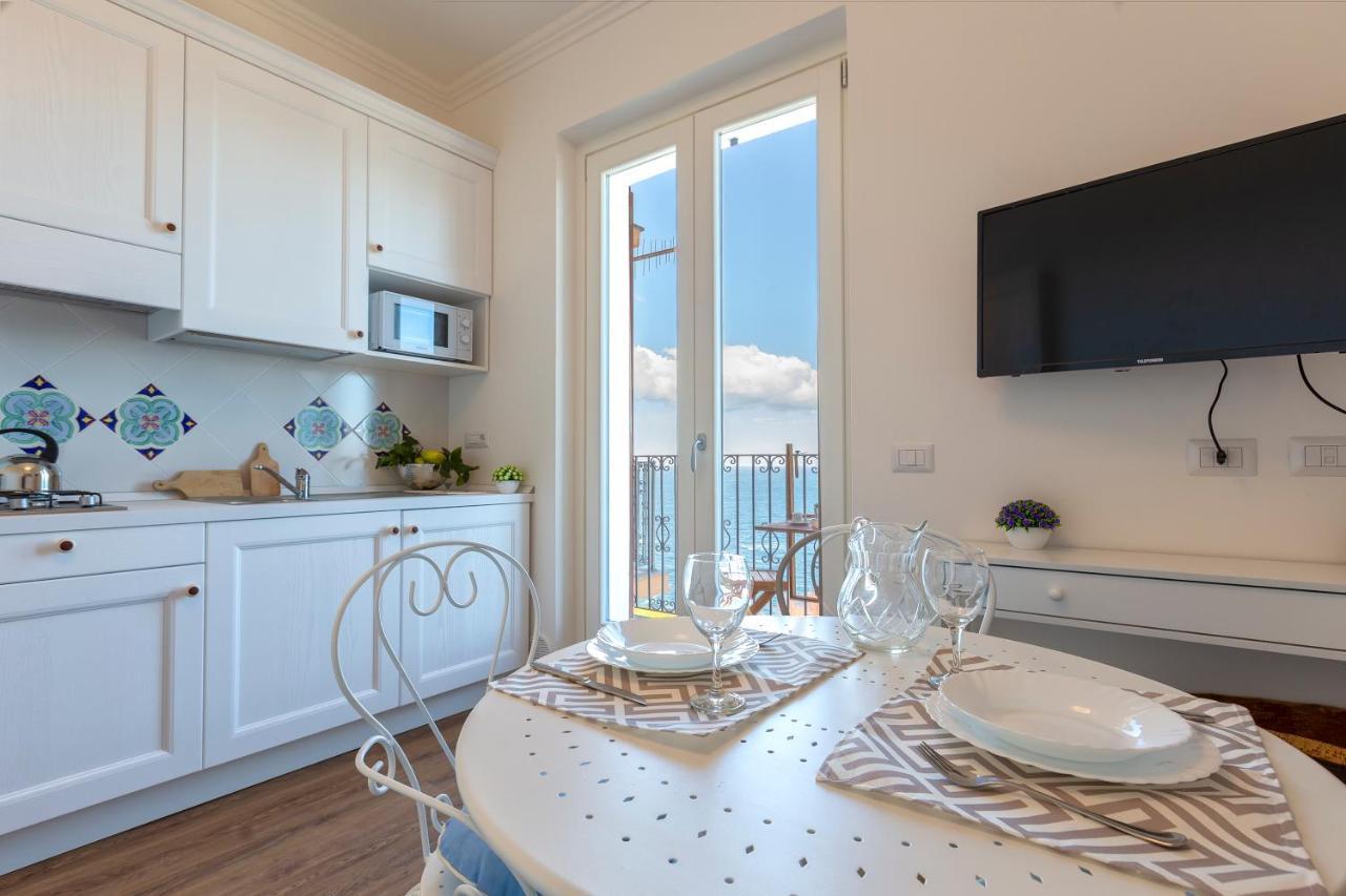 “Cielo E Mare”, Casetta Nel Cuore Del Borgo Antico / “Sky & Sea”, Charming In The Heart Of Old Village Кастелсардо Екстериор снимка