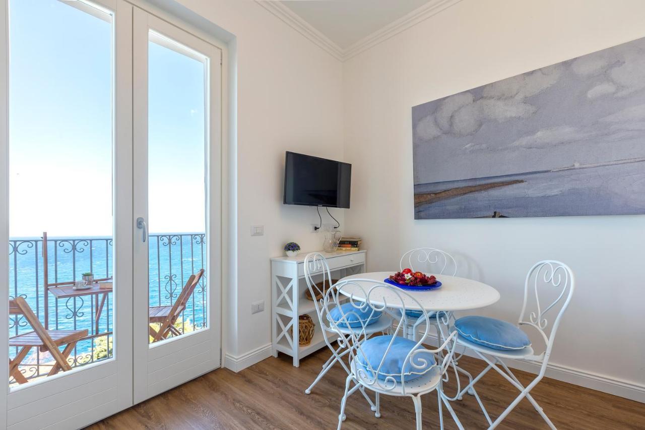 “Cielo E Mare”, Casetta Nel Cuore Del Borgo Antico / “Sky & Sea”, Charming In The Heart Of Old Village Кастелсардо Екстериор снимка